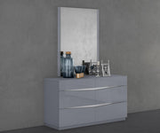 Nikos Lacquer Bedroom Set